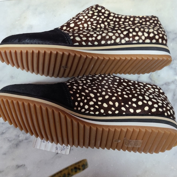 Leather Shoes With Black Fur Toe With Brown Fur Size 7.5 by All B… - Picture 3 of 11